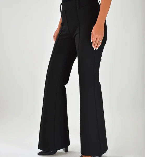 The Audrey in Black